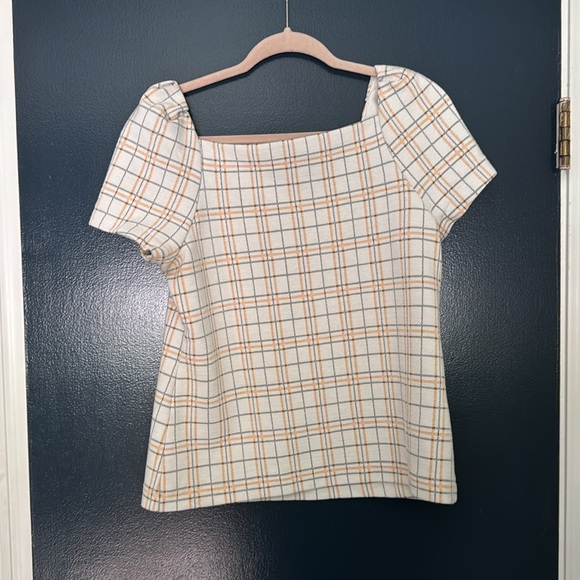 Square Neck Top - Picture 3 of 4